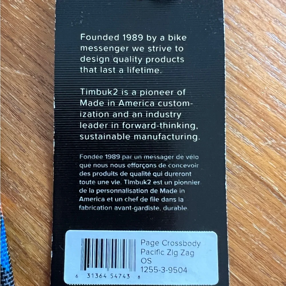 Timbuk2 Vibrant Page Crossbody Bag - Picture 2 of 5